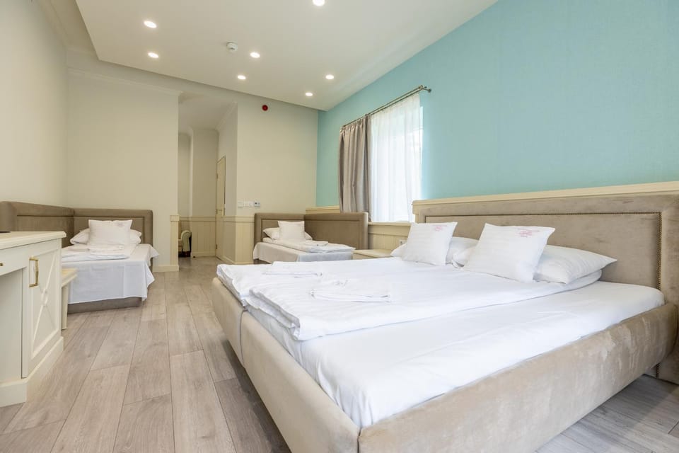 Degenfeld Kastély Tóparti Vendégház Bed and Breakfast in Hungary