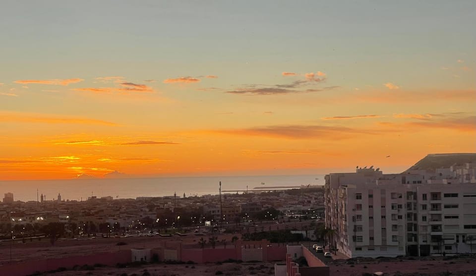 City view, Mountain view, Sea view