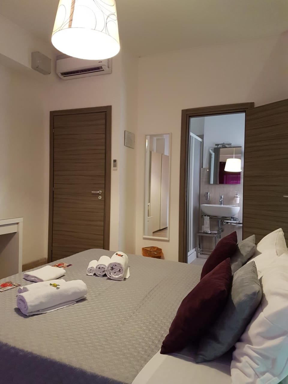 Borgo Vaticano 84 Guest House Bed and Breakfast in Rome