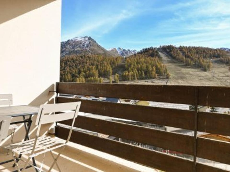 Appartement 3 pièces, 8 pers, parking, balcon sud, animaux acceptés, Montgenèvre - FR-1-266-160 Apartment in Montgenèvre