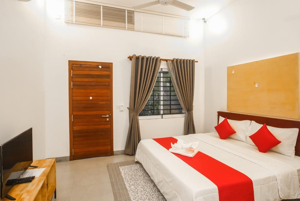 Bed, TV and multimedia, Photo of the whole room, Bedroom, air conditioner