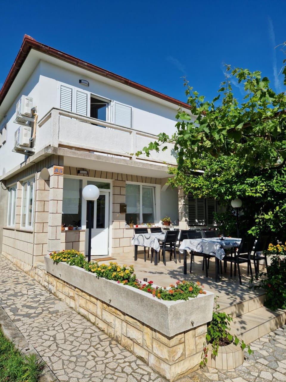 Property building, Balcony/Terrace