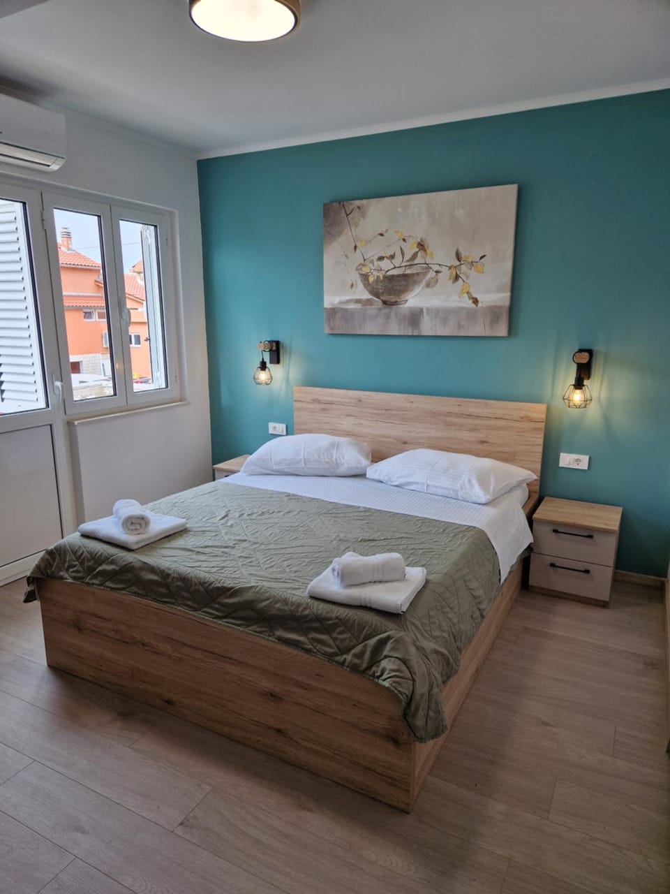 Bed, Bathroom, Bedroom