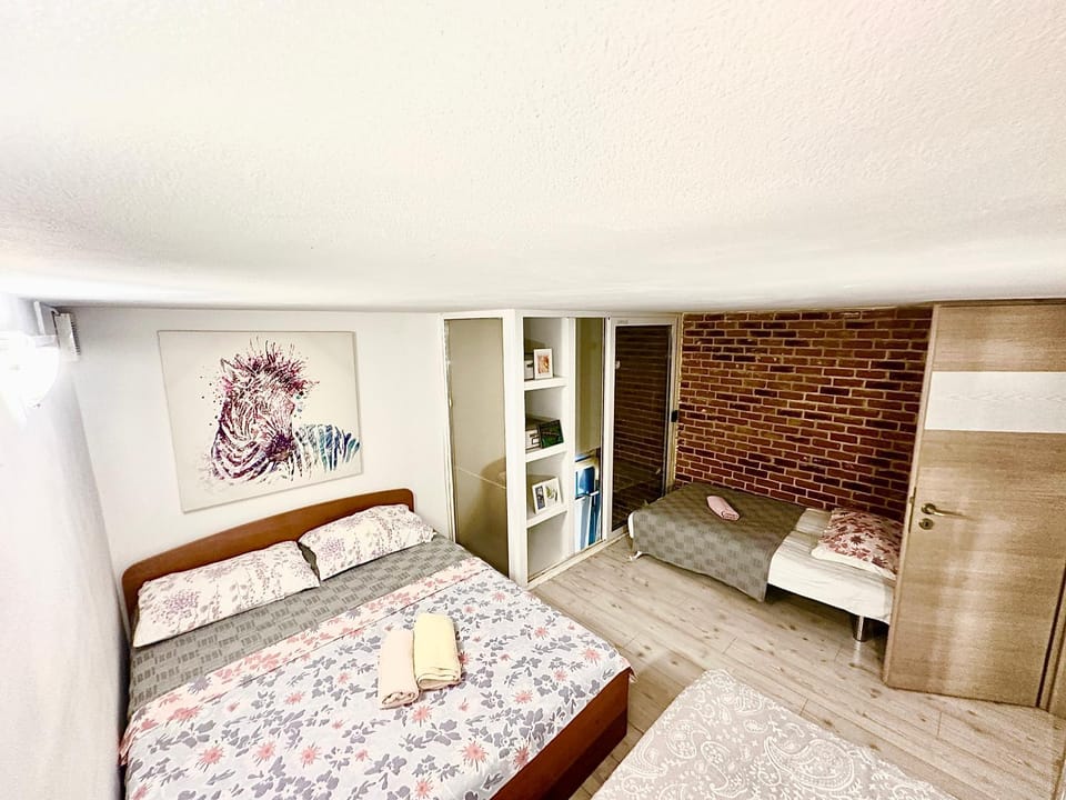 Otto e mezzo Apartment in Split