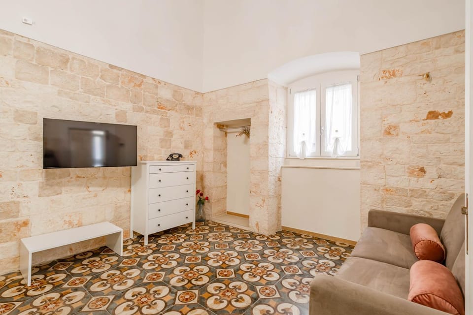 TV and multimedia, Bedroom