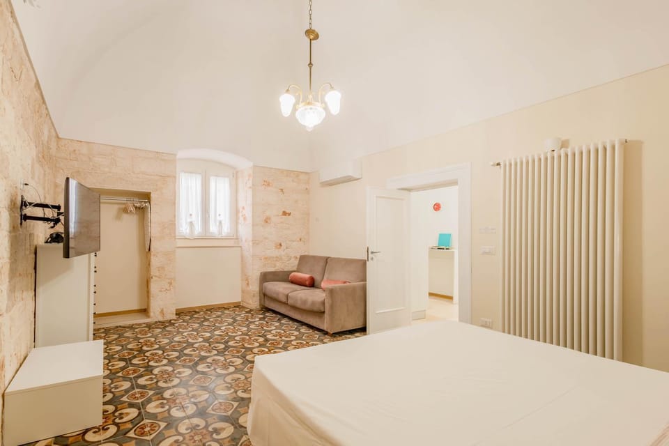 Bed, Photo of the whole room, Bedroom, internet