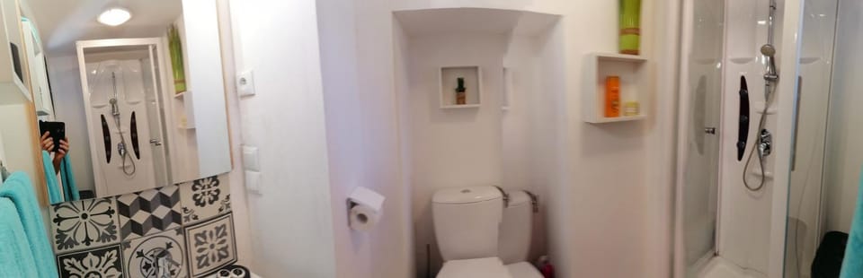 Chez Laurence 2 pieces 43 m2 à 30 minutes de la mer Apartment in French Riviera