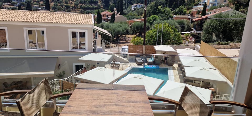 Day, View (from property/room), Balcony/Terrace, Pool view