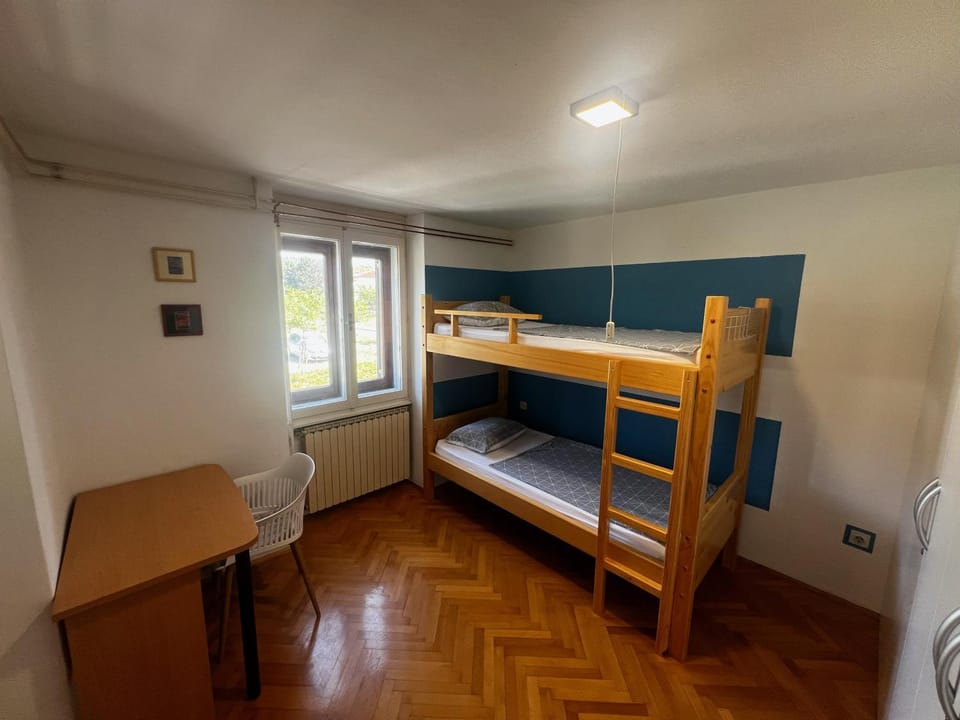 Bed, Photo of the whole room, Bedroom, bunk bed