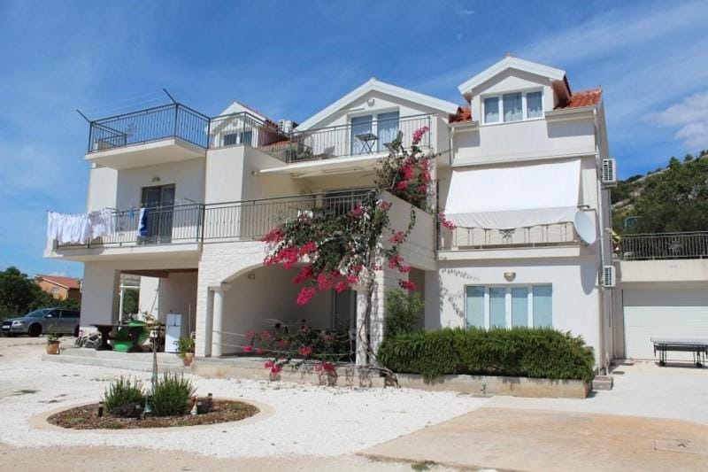 Property building, Garden, Sea view