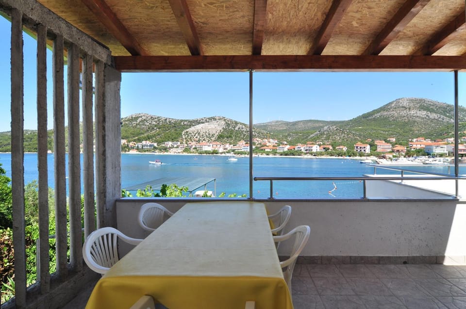 Balcony/Terrace, Mountain view, Sea view