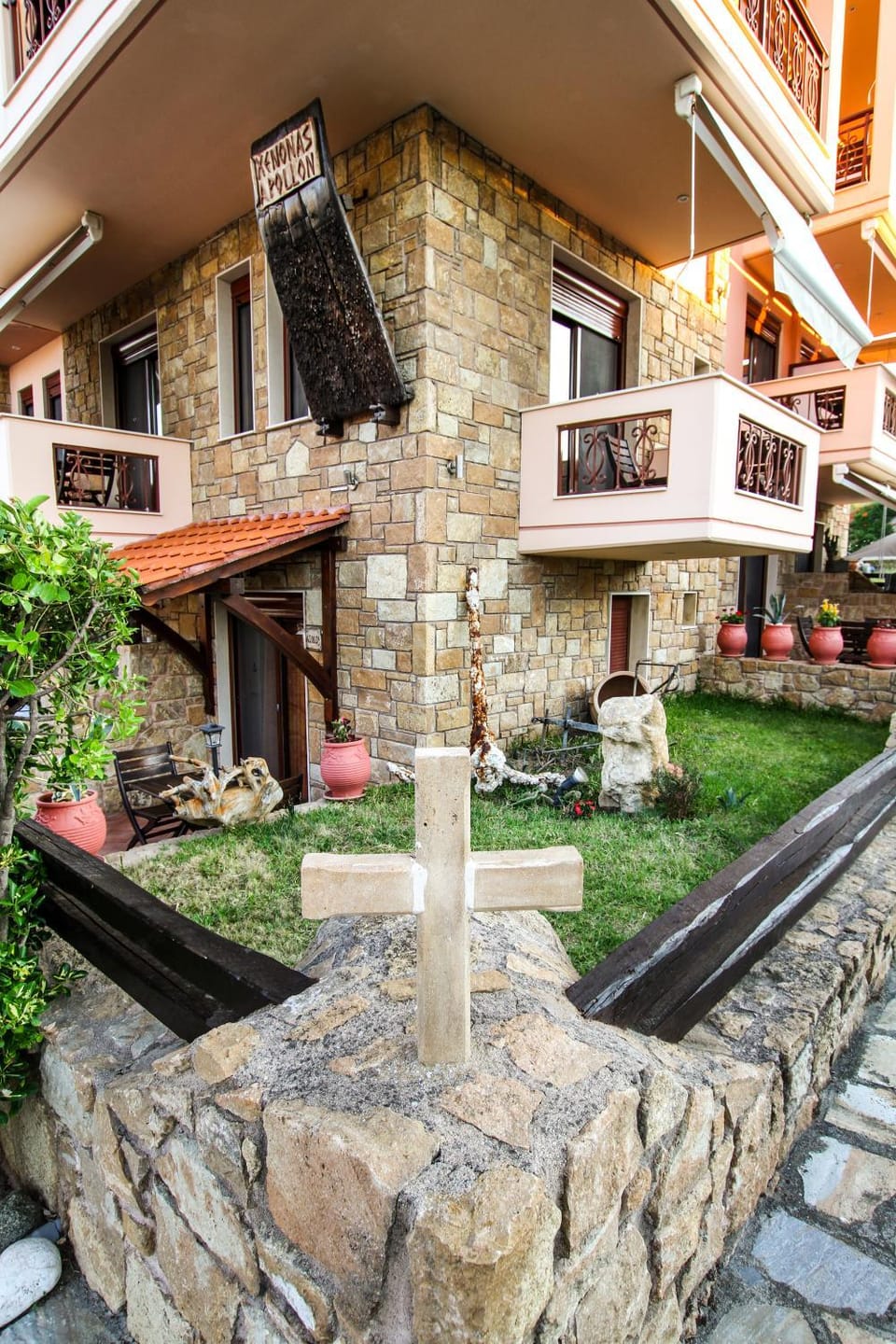 Xenonas Apollon Apartment hotel in Halkidiki