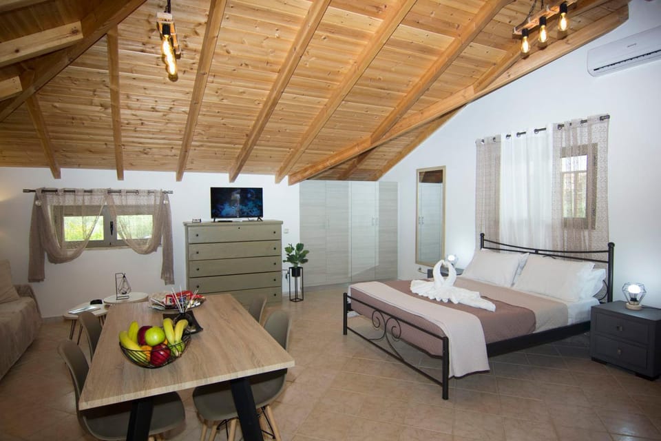 Selinitsa Stone Studio - Mani Seaview Retreat Apartment in Messenia