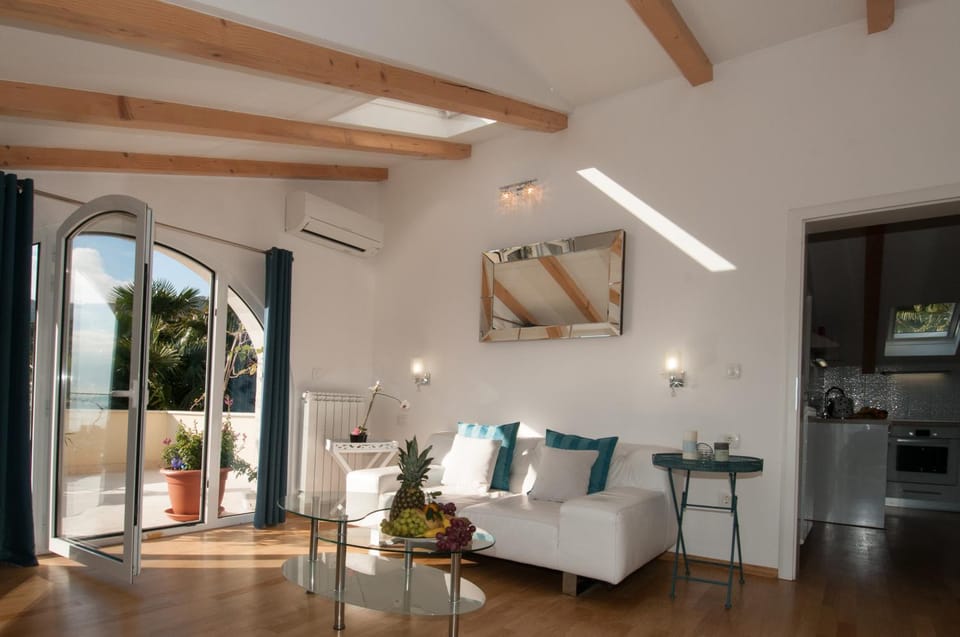 Beautiful View Apt 1 Apartment in Opatija