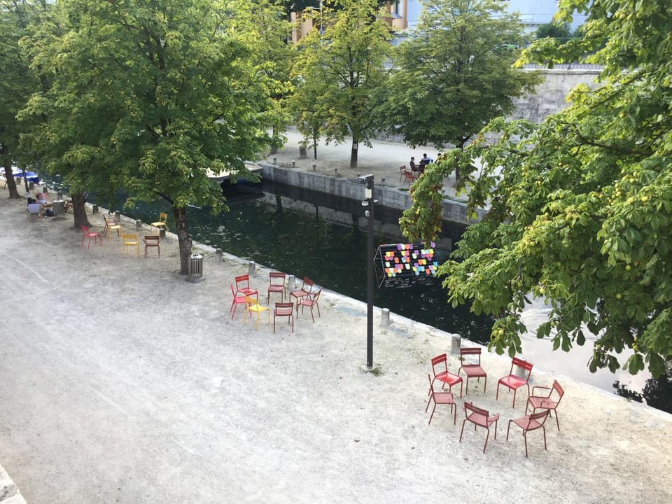 Nearby landmark, Restaurant/places to eat