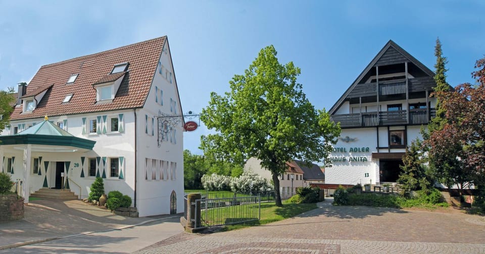 Property building, Facade/entrance