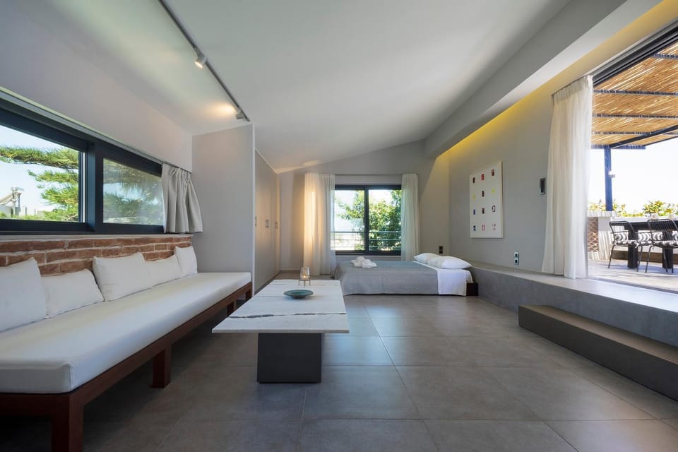 Cretan Loft Apartment in Platanias