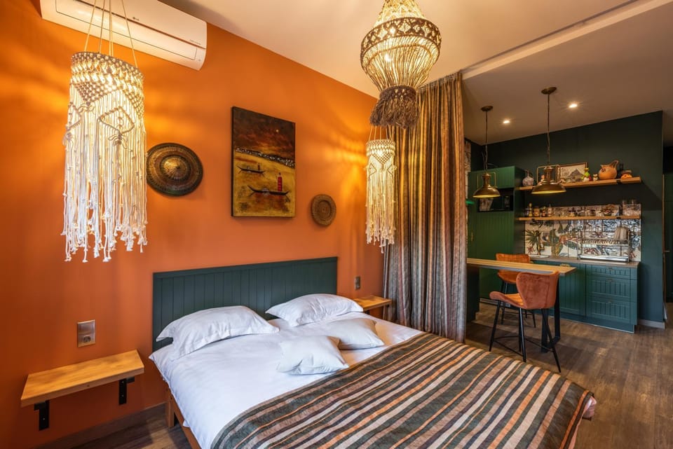 Kitchen or kitchenette, Living room, Bedroom