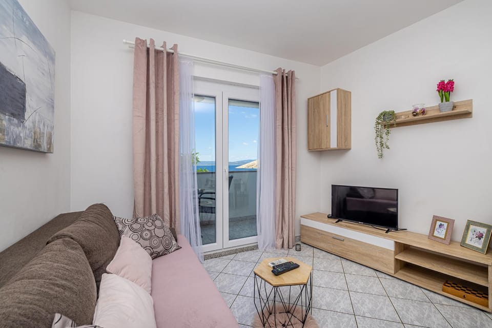 Private accommodation STARA BASKA Apartment in Stara Baška