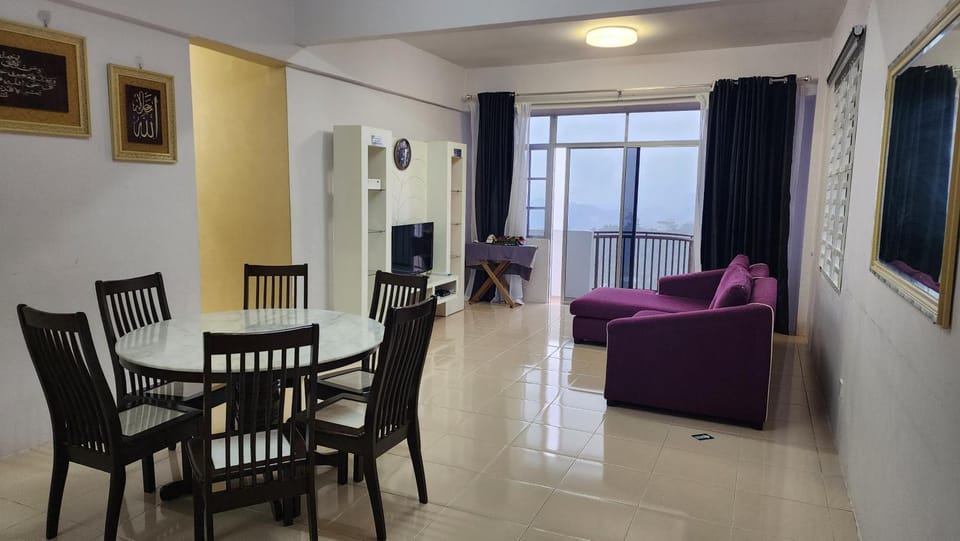 Muslim homstay@Crown Imperial Court Apartment in Brinchang