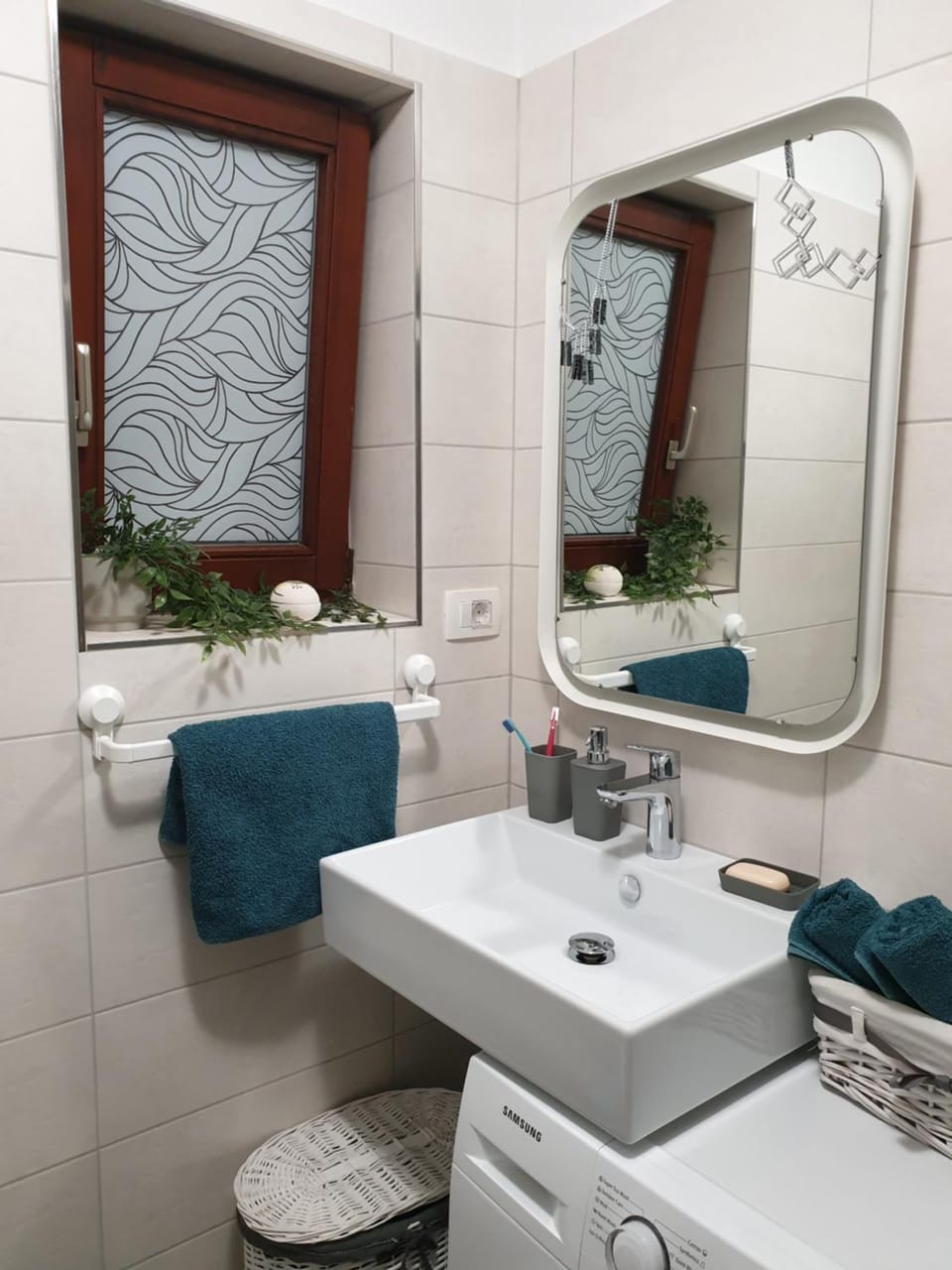 Shower, Toilet, Bathroom, towels, washing machine, dryer