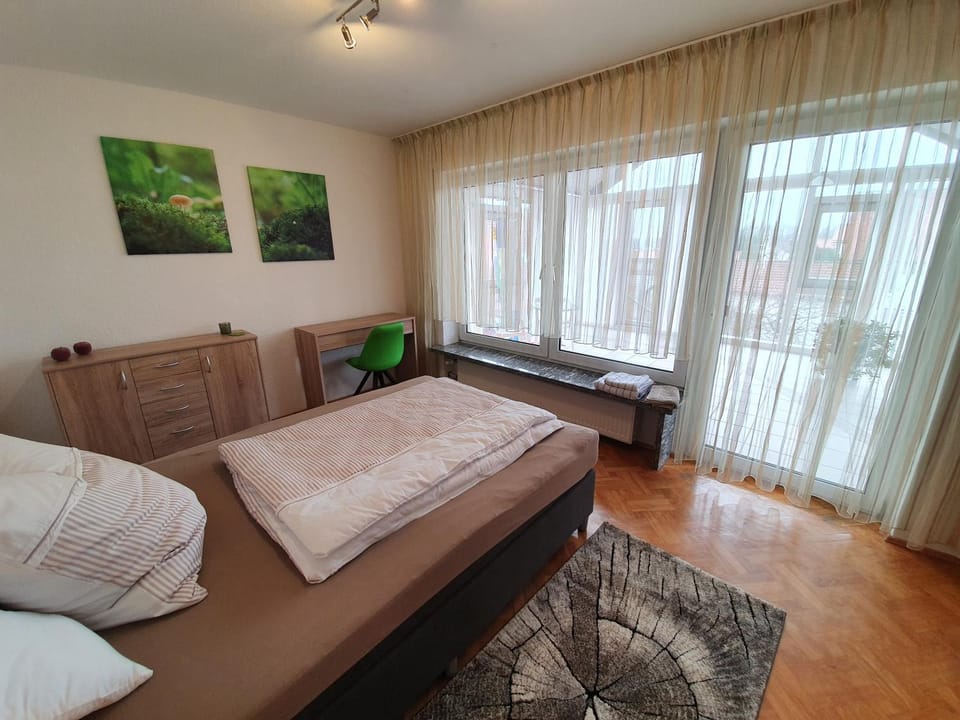 Bed, Photo of the whole room