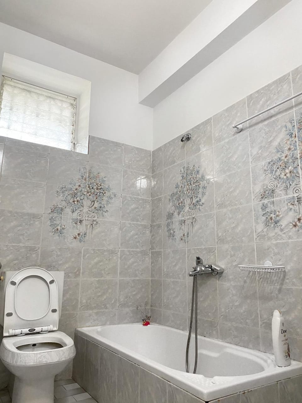 Shower, Toilet, Bathroom, Bath, bidet, hair dryier