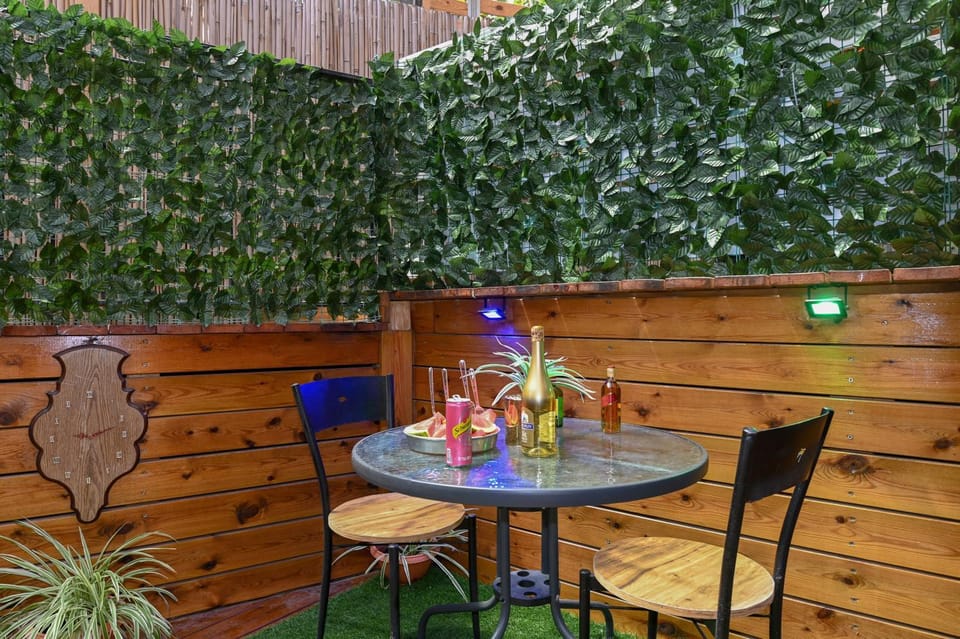 Garden, Dining area, Garden view