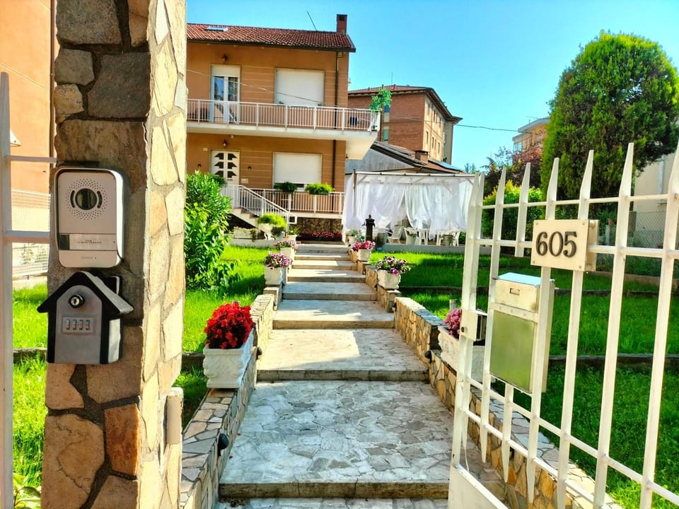 Property building, Garden, Garden view
