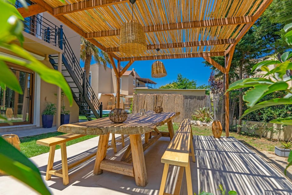 Patio, Spring, Day, View (from property/room), Balcony/Terrace, Dining area