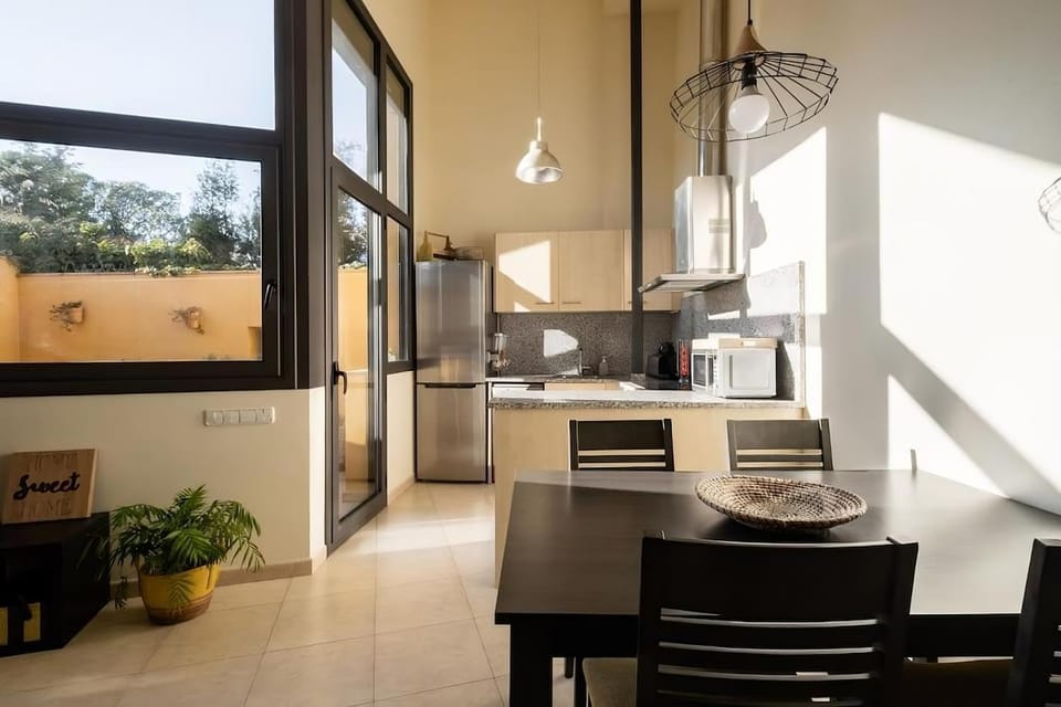 L'Heura, Casa terrassa Empordà Banyoles House in Alt Empordà