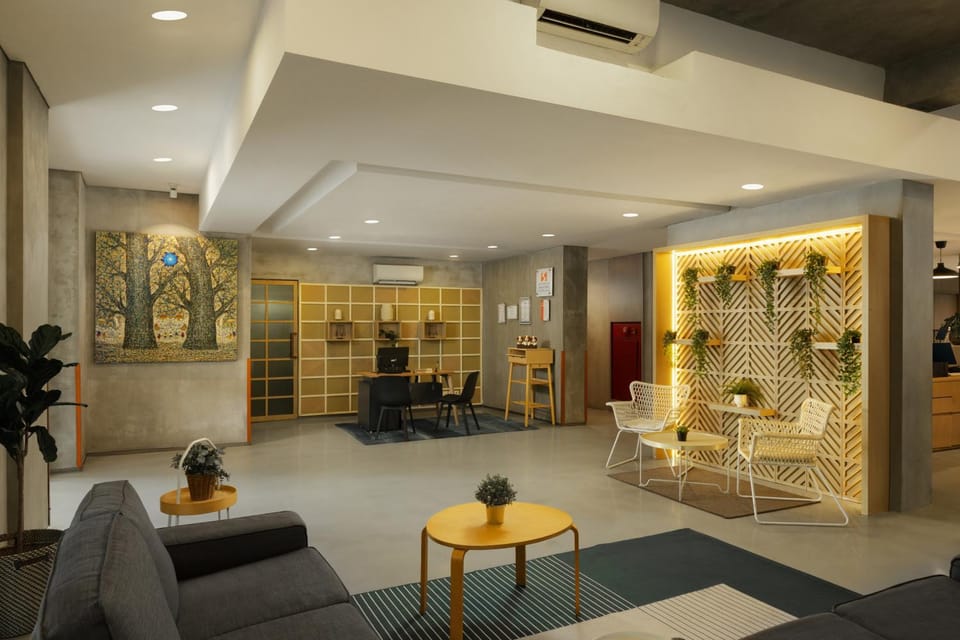 Facade/entrance, Lobby or reception, Seating area
