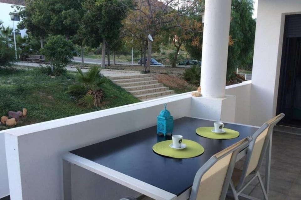 Balcony/Terrace, Garden view