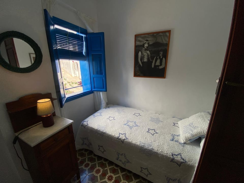 Casa la Rana Charming Townhouse near the beach House in Marina Baixa