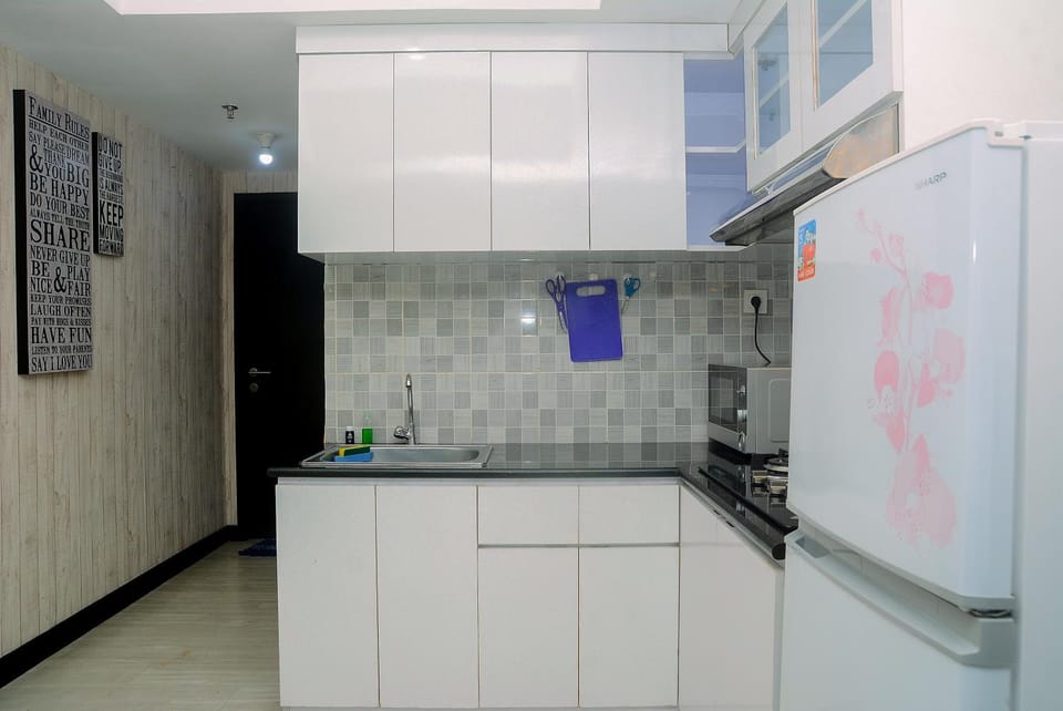 Homey and Relaxing 2BR The Wave Apartment By Travelio Apartment in South Jakarta City