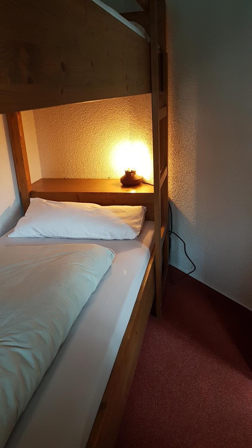 bunk bed