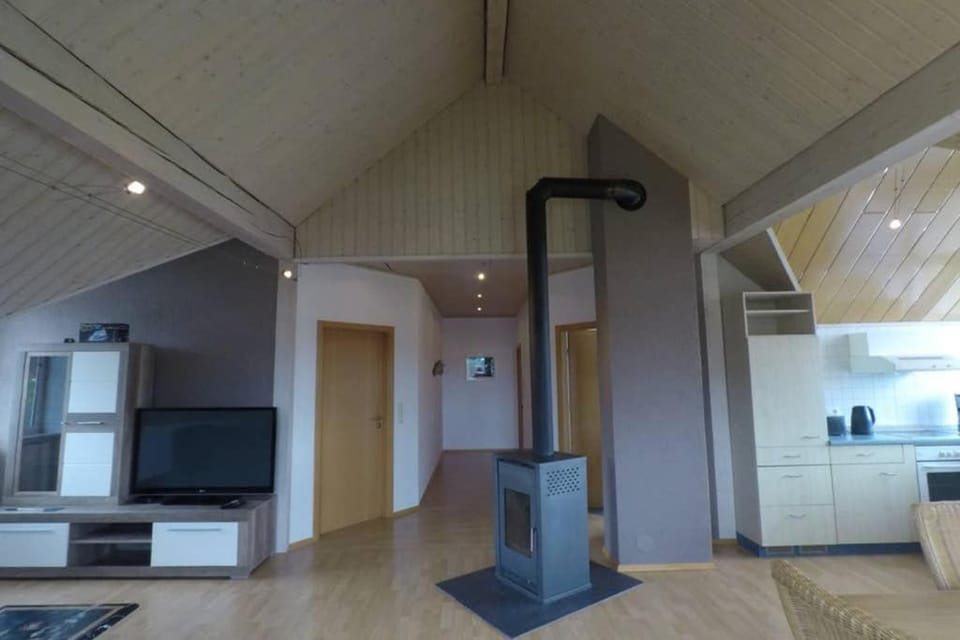 TV and multimedia, Kitchen or kitchenette, Living room