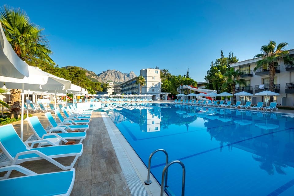 Activities, Balcony/Terrace, Swimming pool