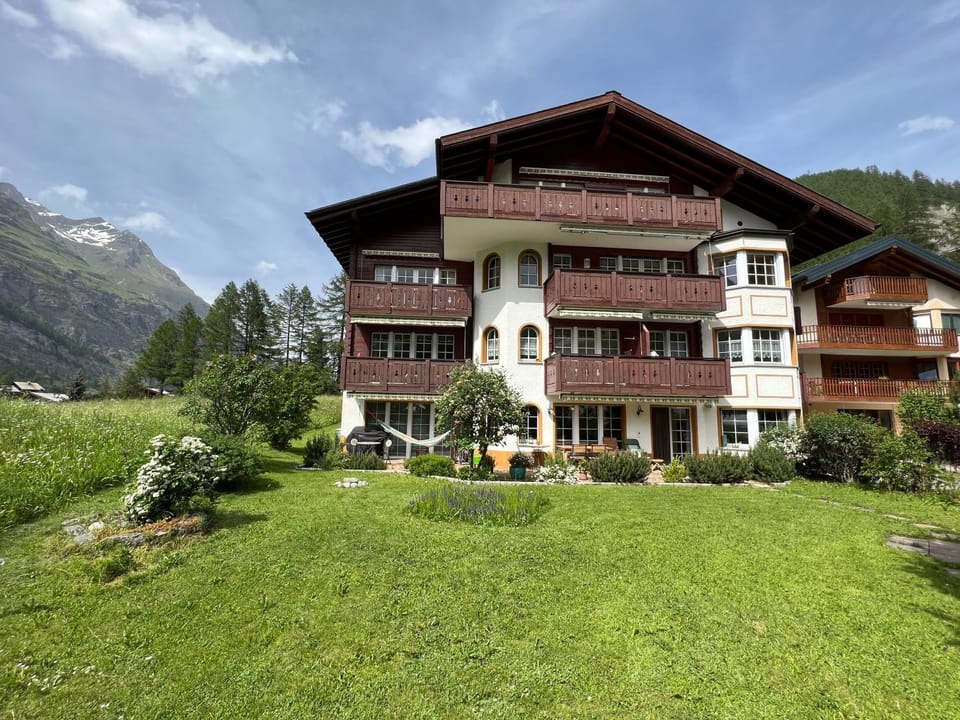 Property building, Garden view
