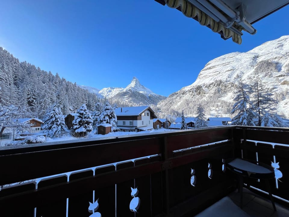 Nearby landmark, Natural landscape, Winter, View (from property/room)
