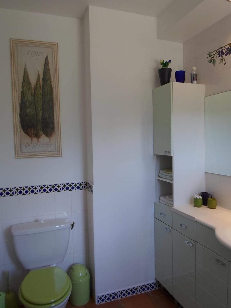 Chambre d'hôtes Villa Chênes-Pierres Bed and Breakfast in Provence-Alpes-Côte d'Azur