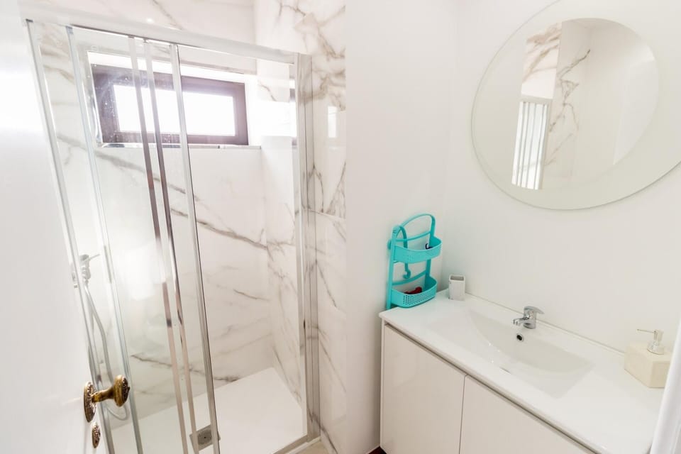 Guest H4U Povoa Vacation City center Apartment in Porto District