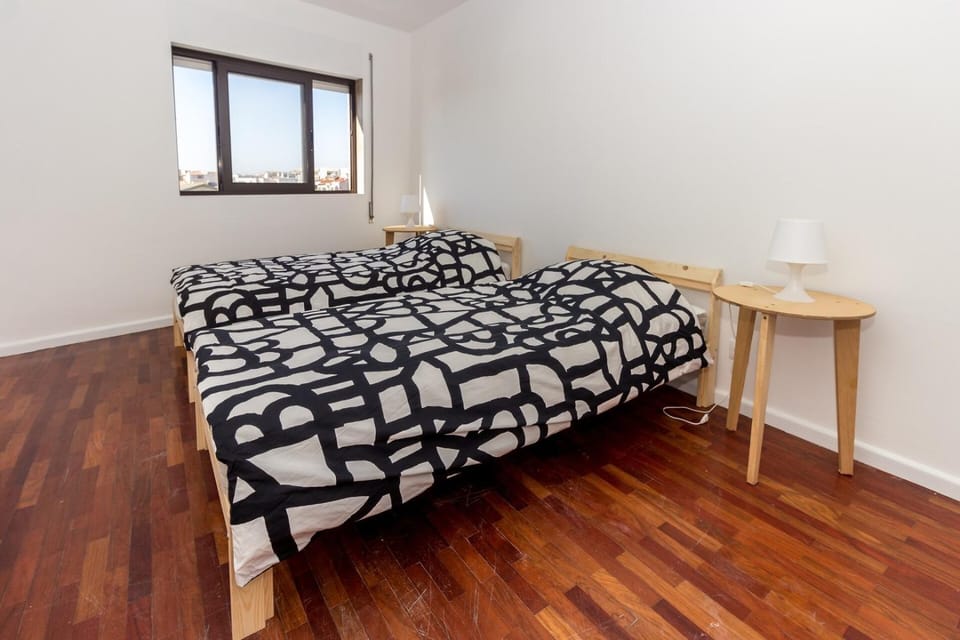 Guest H4U Povoa Vacation City center Apartment in Porto District