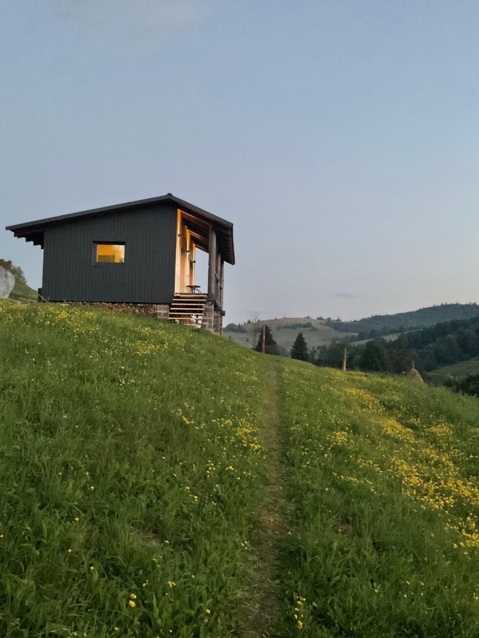 Property building, Natural landscape, Mountain view