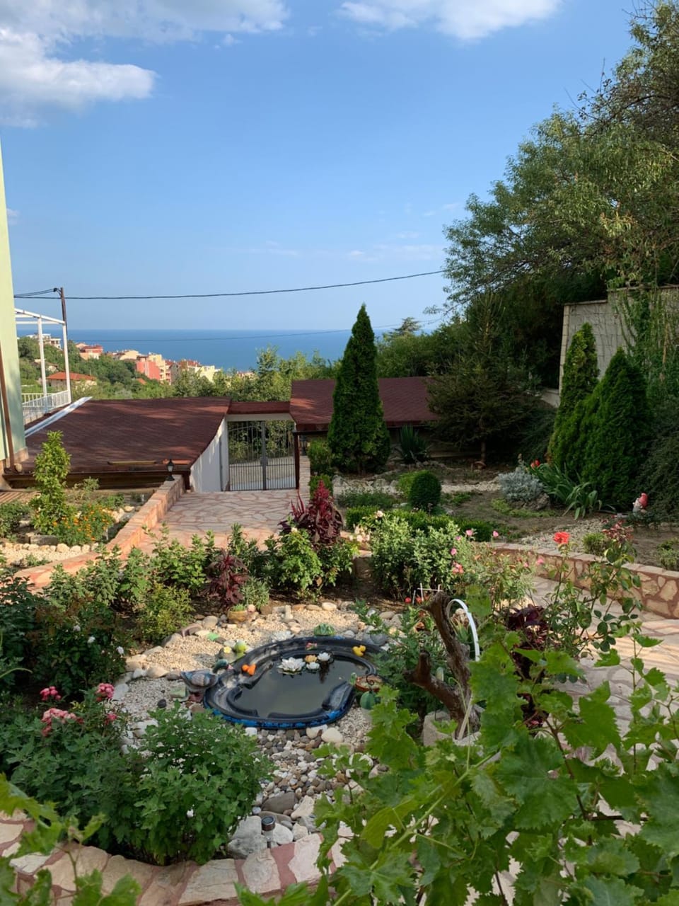 Day, Natural landscape, Garden, Garden view, Sea view