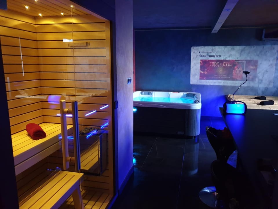 Spa and wellness centre/facilities, Area and facilities