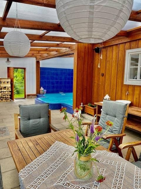 Balcony/Terrace, Swimming pool