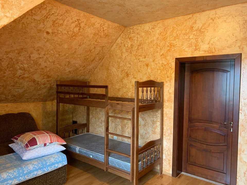 Садиба над Рікою Bed and Breakfast in Ukraine