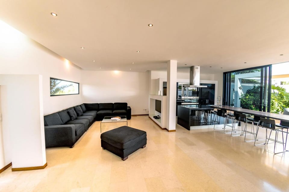 Casa Maeva with heated pool in El Roque Villa in Maxorata