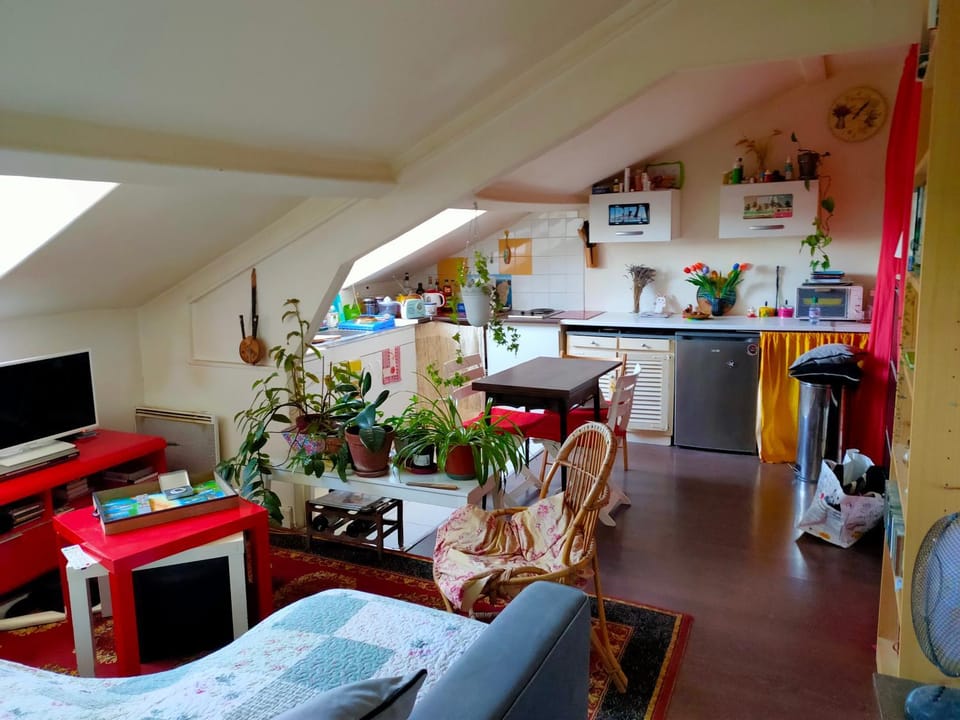 TV and multimedia, Seating area, kitchen